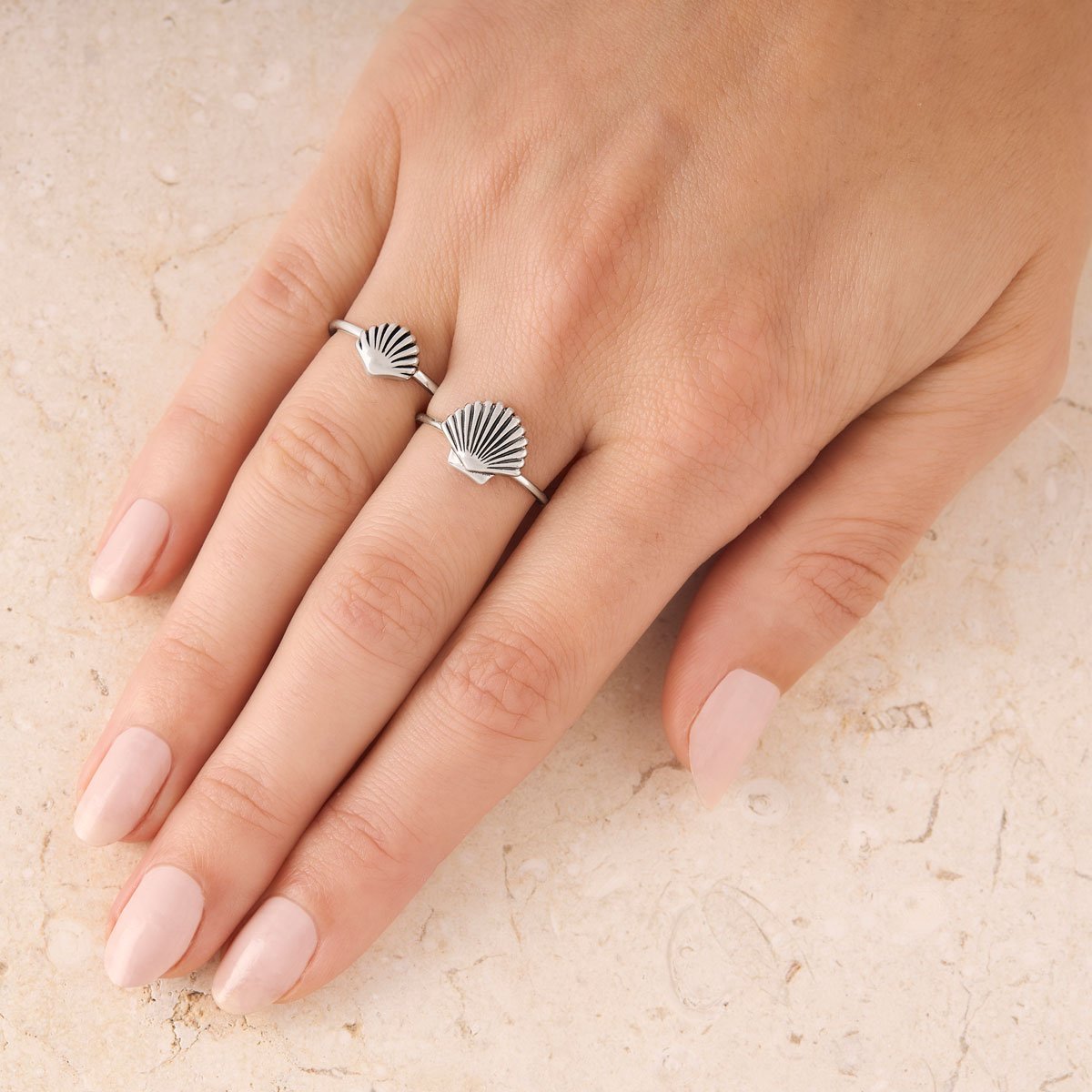 Dainty Seashell Ring