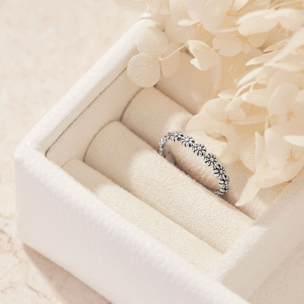 Dainty Wild Flower Ring