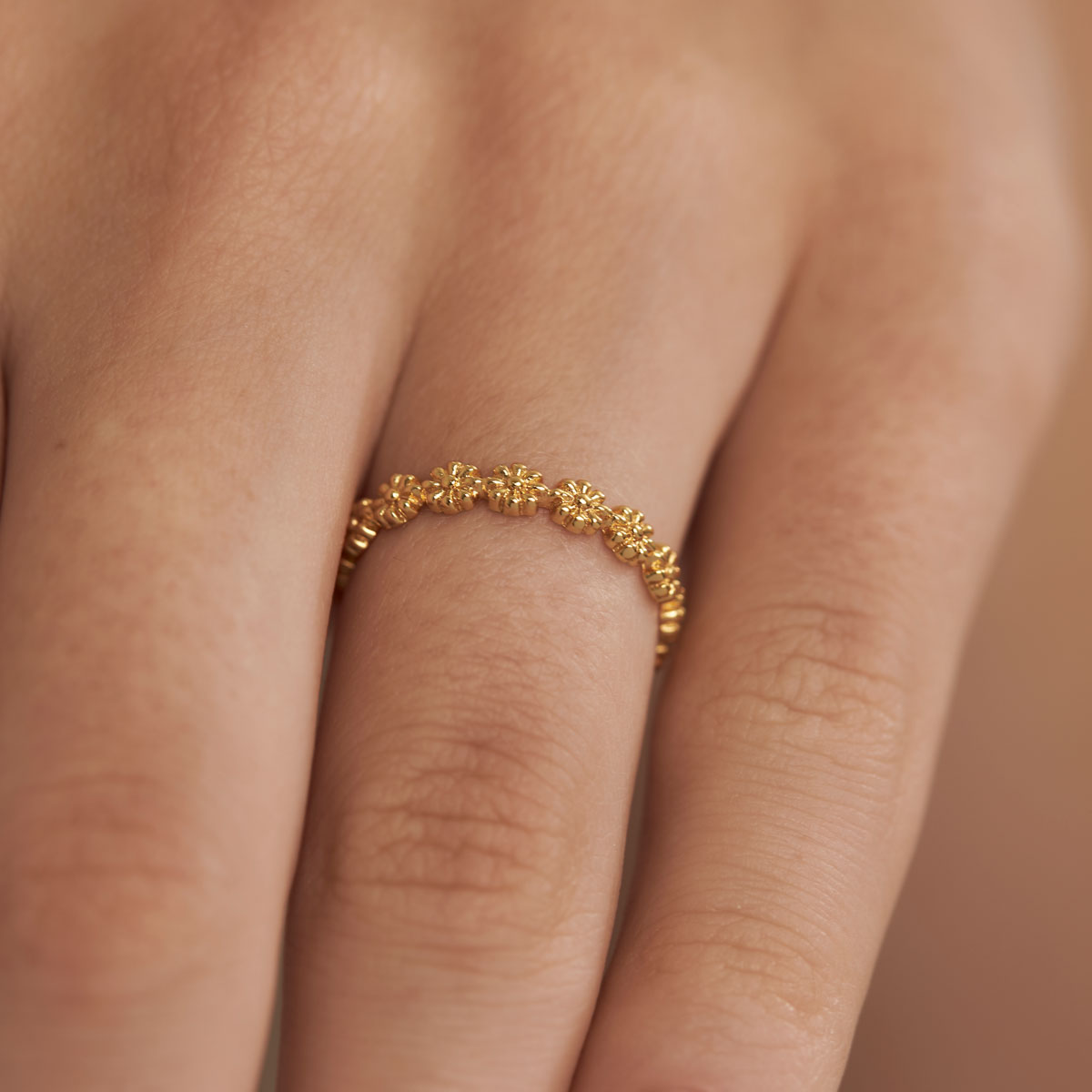 Dainty Wild Flower Ring Gold