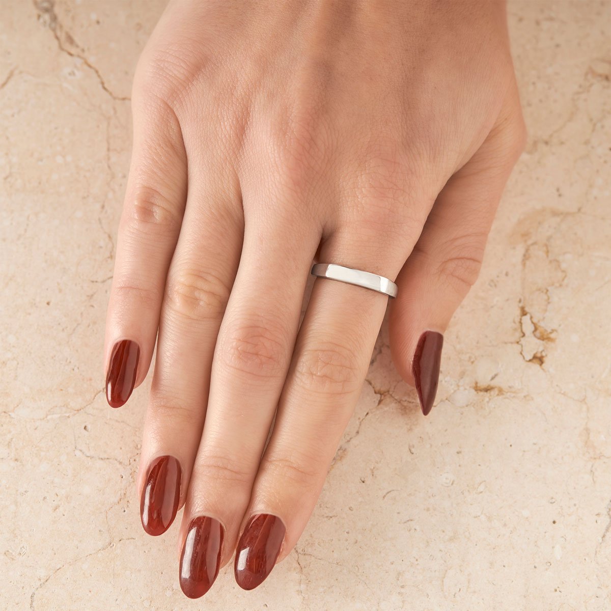 Fine Line Signet Ring