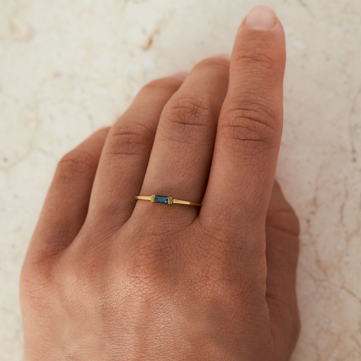 Lumen London Blue Ring Gold