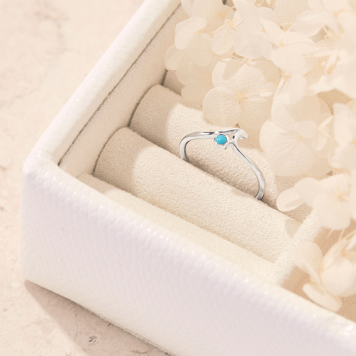 Dainty Ripple Turquoise Ring