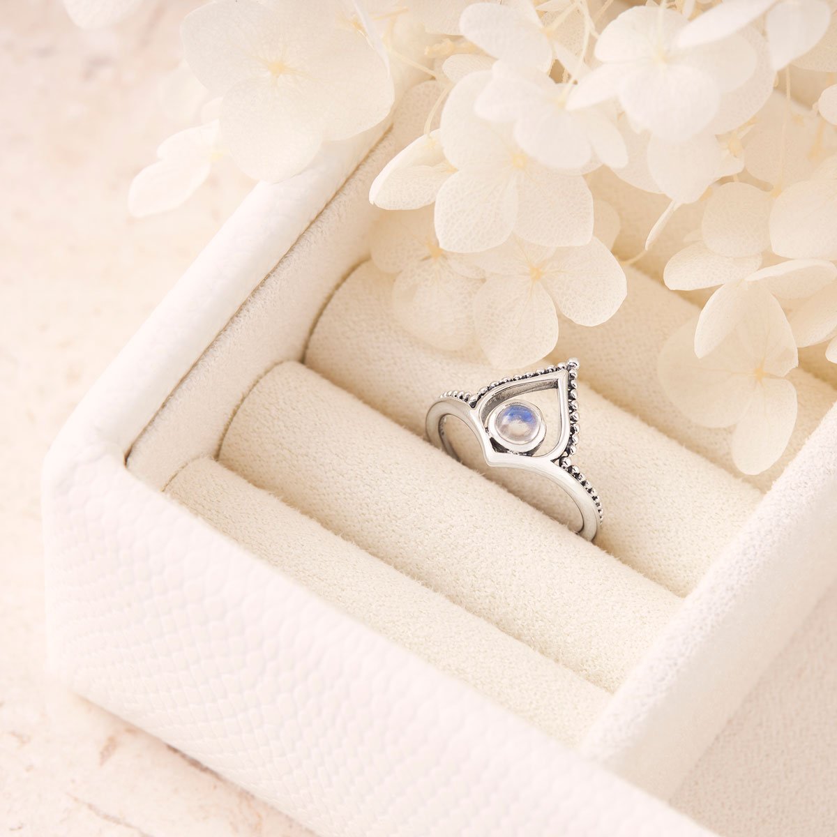 Tanta Moonstone Ring