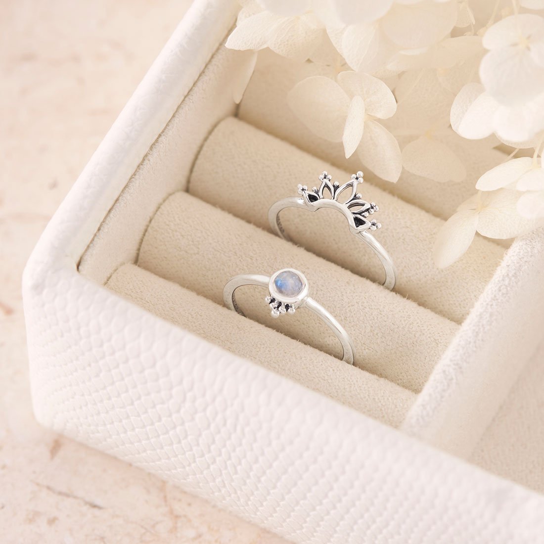 Wonderland Ring Set