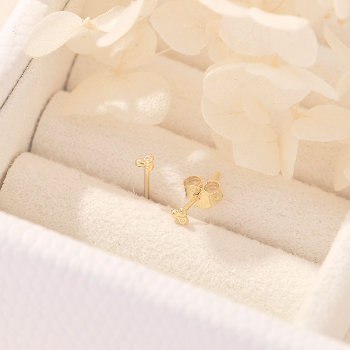 Micro Dot Studs 18K Gold