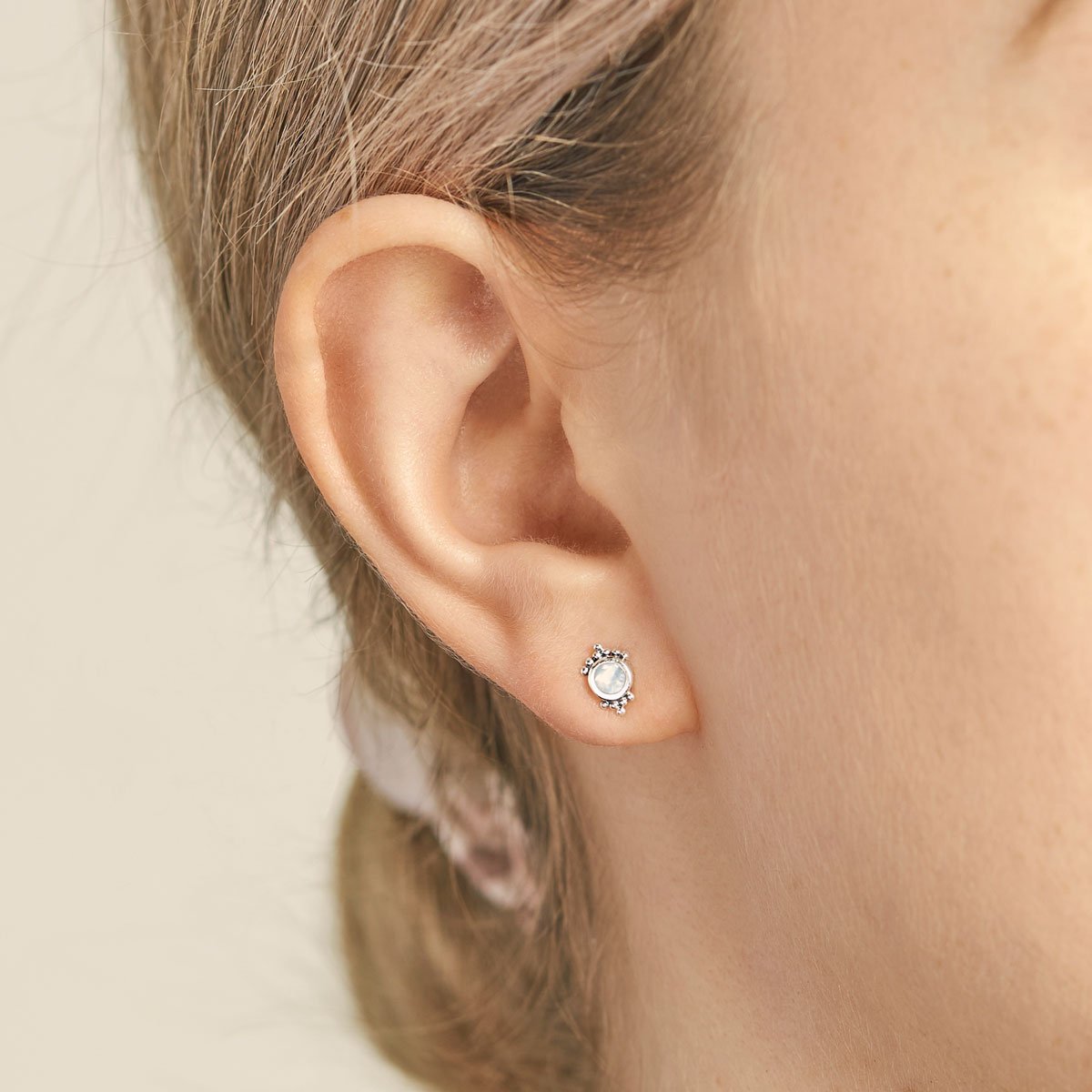 Mirage Shell Studs