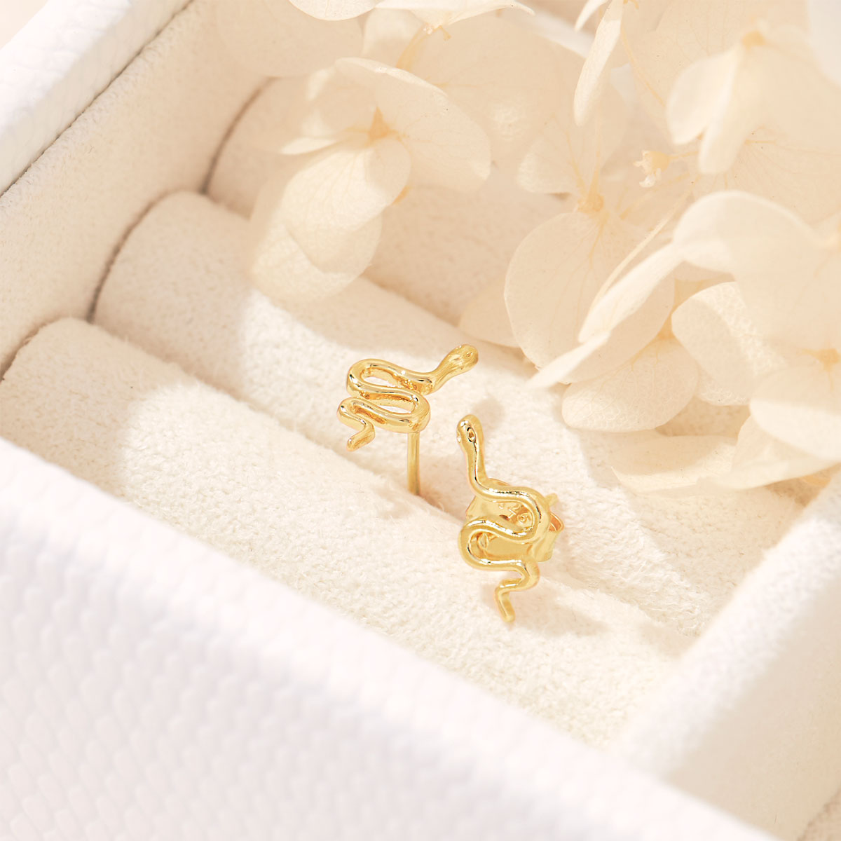 Green Tree Snake Studs Gold