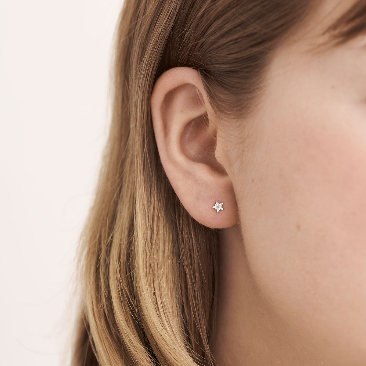 Dainty Star Studs