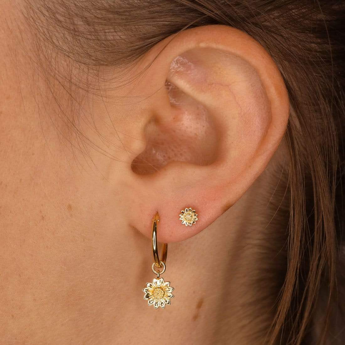 Tiny Sunflower Studs Gold